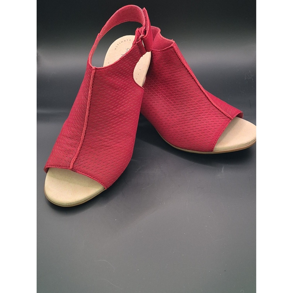 Clarks Sandals Womens 8 Wide Valeri James Slingback Peep Toe Block Heels Red